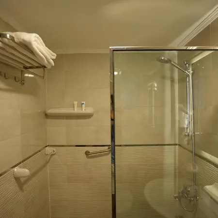Mar Charbel Hotel Cairo-2